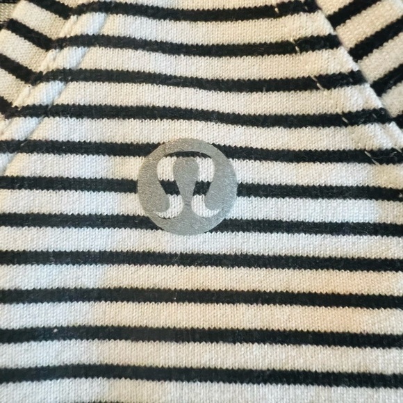 LULULEMON WOMEN’S RACERBACK TANK BLACK & WHITE STRIPES - Picture 6 of 6